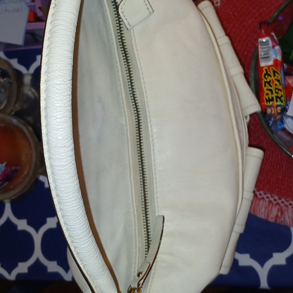 Kate Spade White Leather Shoulder Bag And Kate Spade Card Holder - Picture 6 of 16